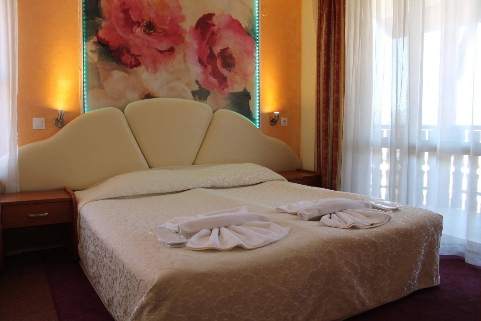 Elegant Hotel