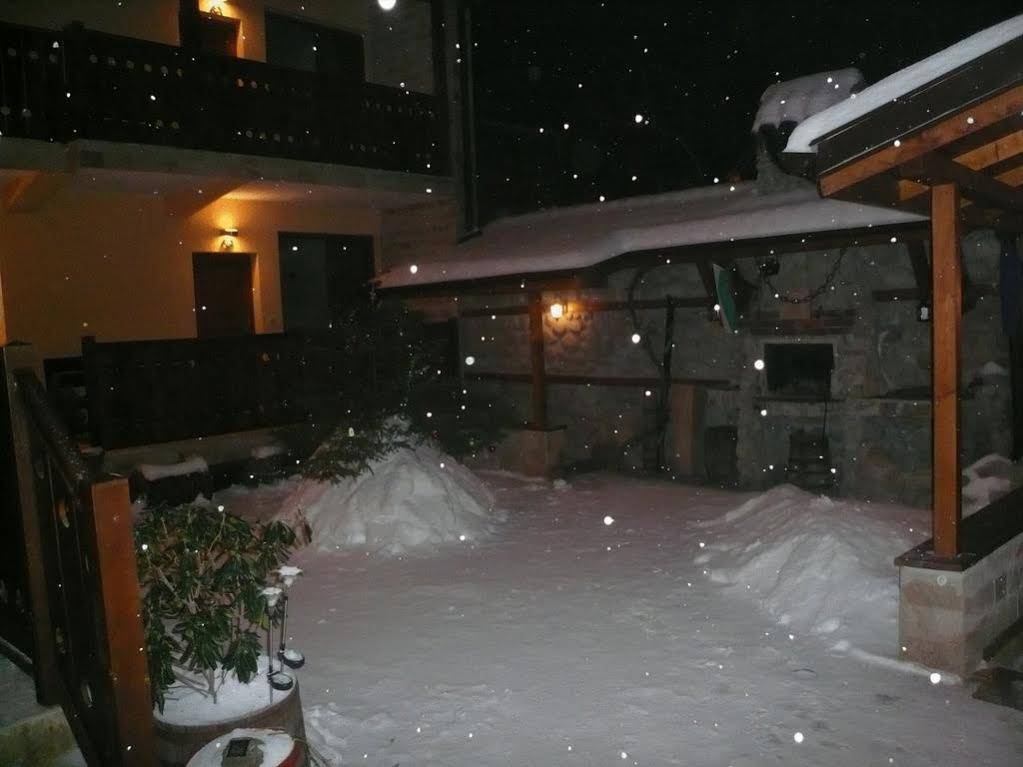 Kadeva House