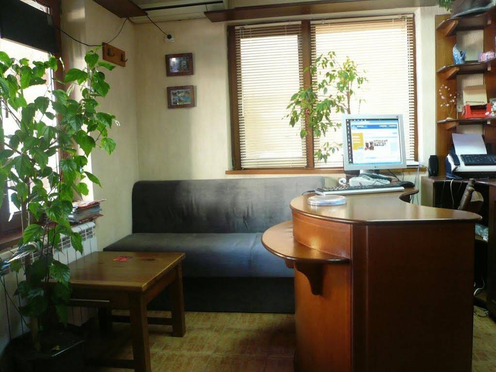 Kadeva House