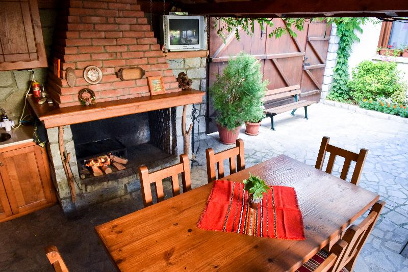 Lina Guest house
