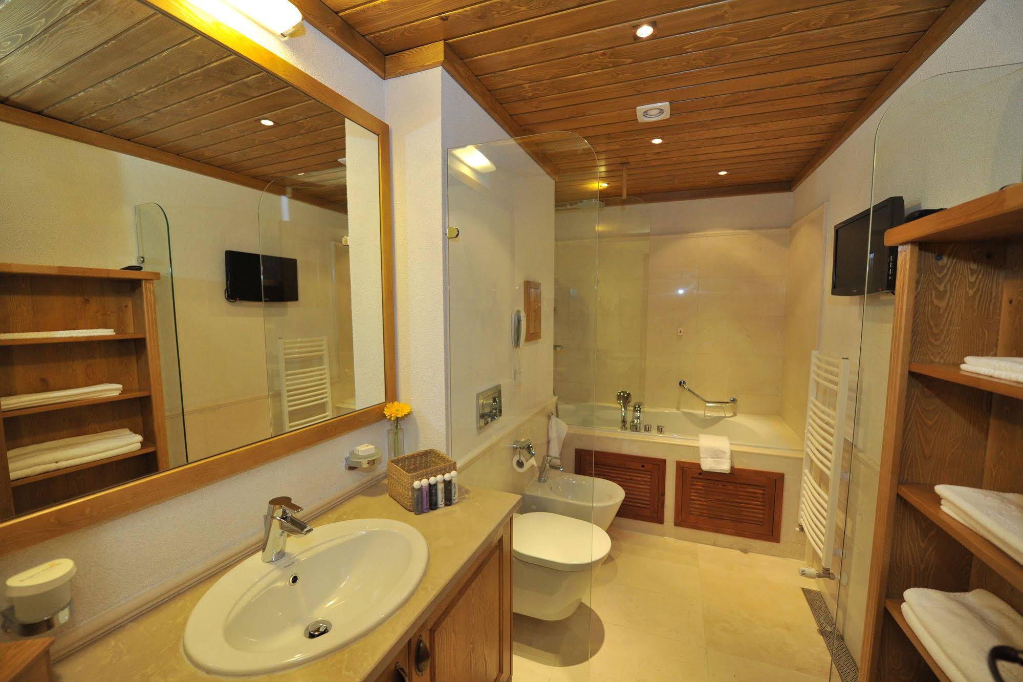 Pirin Golf Hotel & Spa