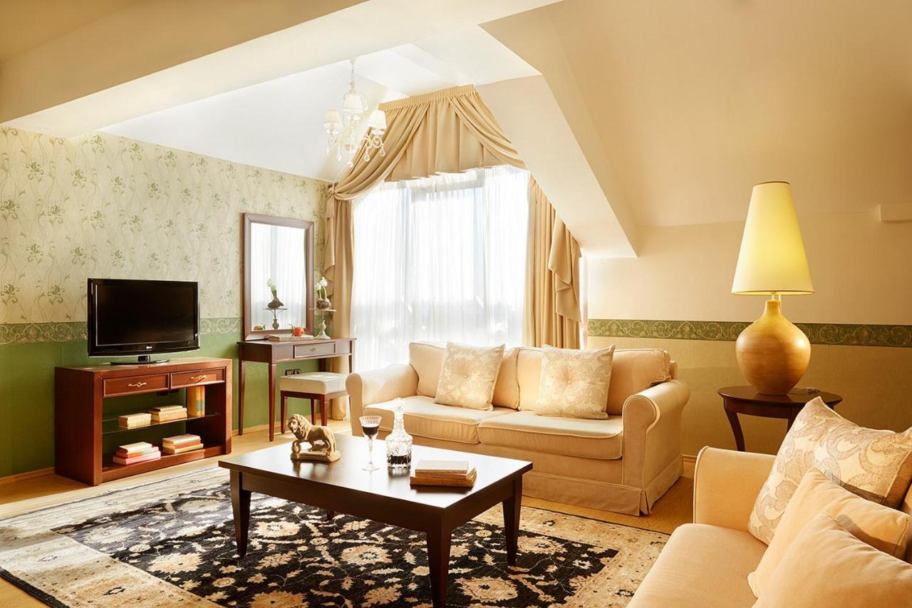 Premier Luxury Mountain Resort