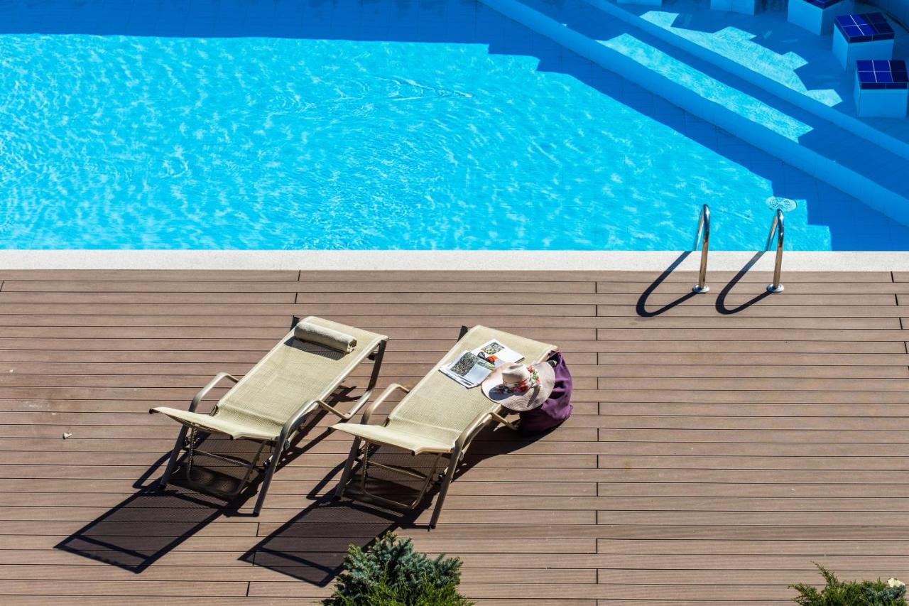 Premier Luxury Mountain Resort