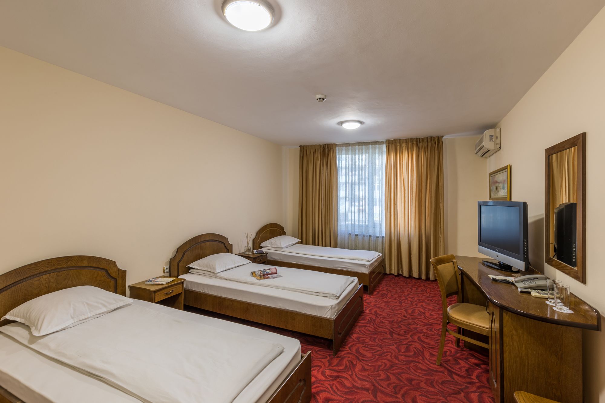Hotel Blvd 7