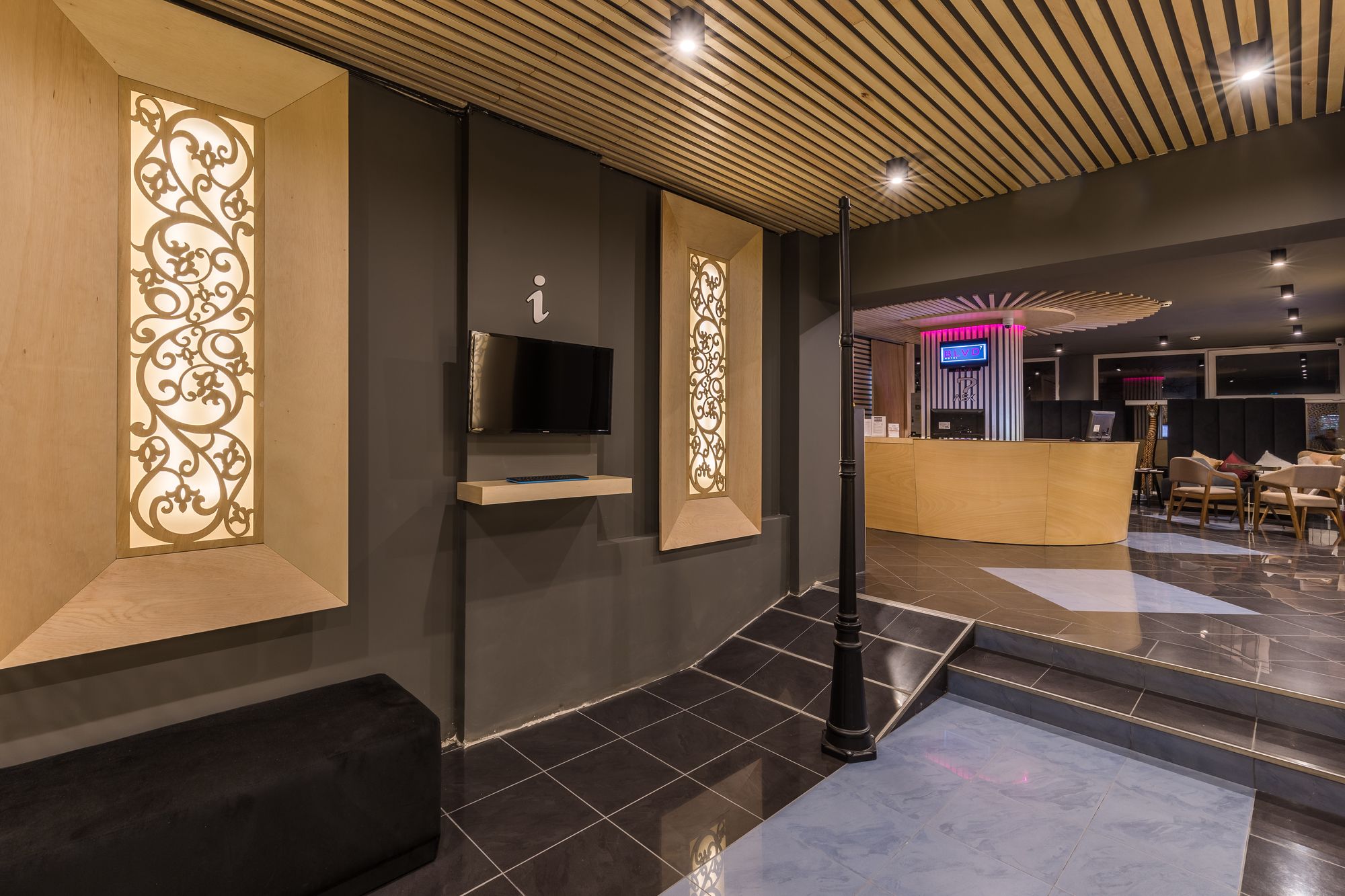 Hotel Blvd 7