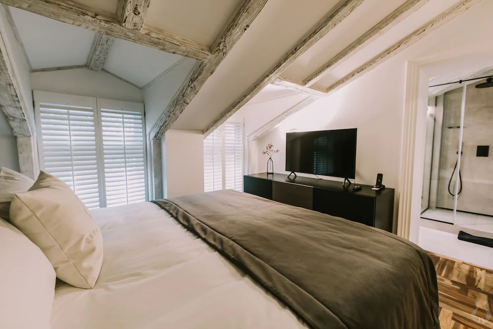 Orpheus Apartments