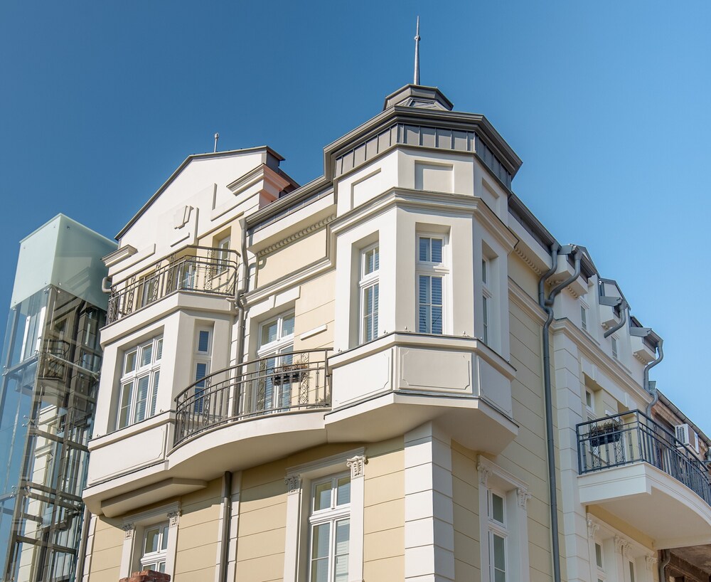 Orpheus Apartments