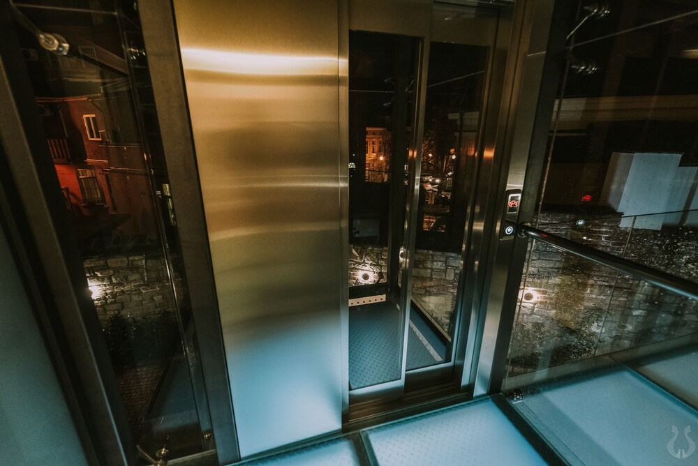 Orpheus Apartments