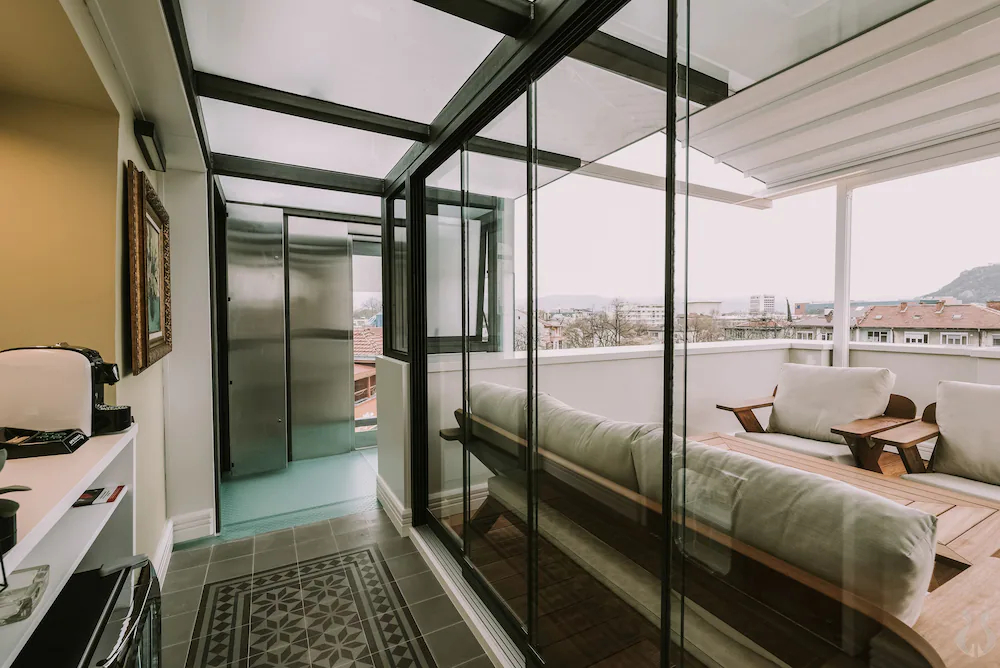 Orpheus Apartments