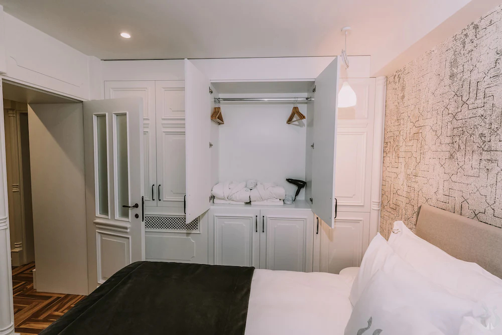 Orpheus Apartments