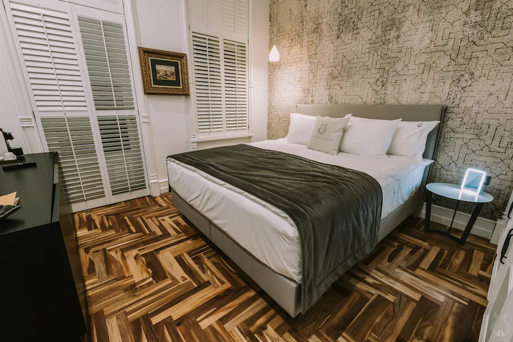 Orpheus Apartments