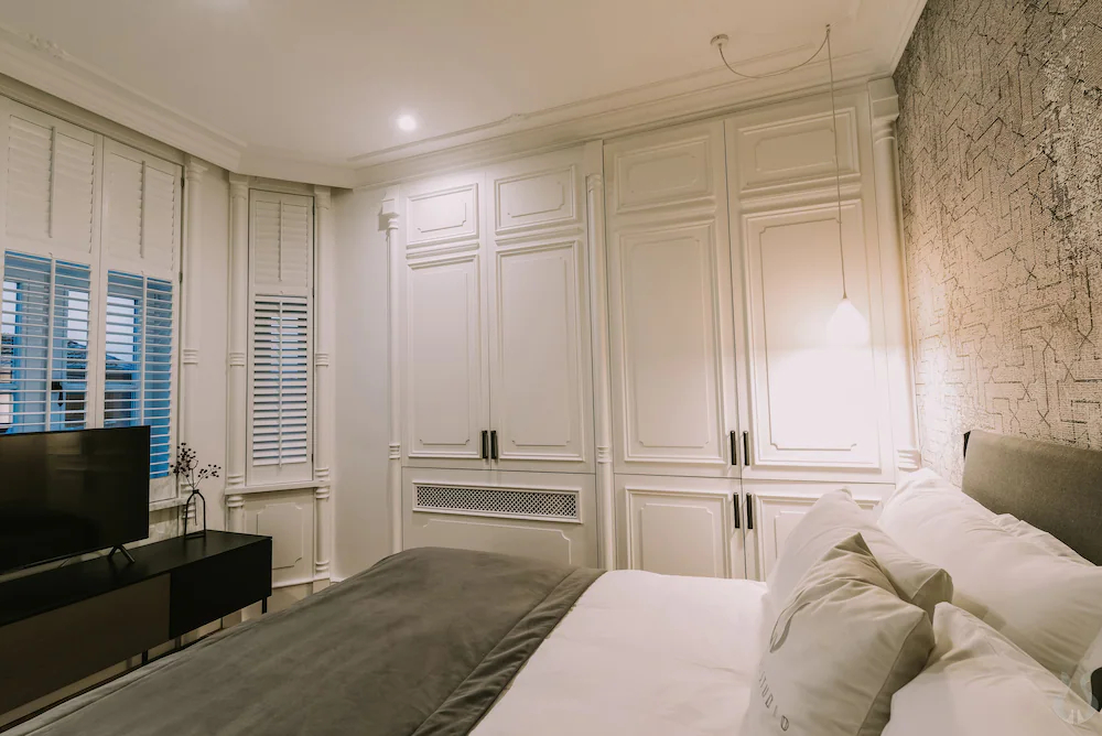 Orpheus Apartments