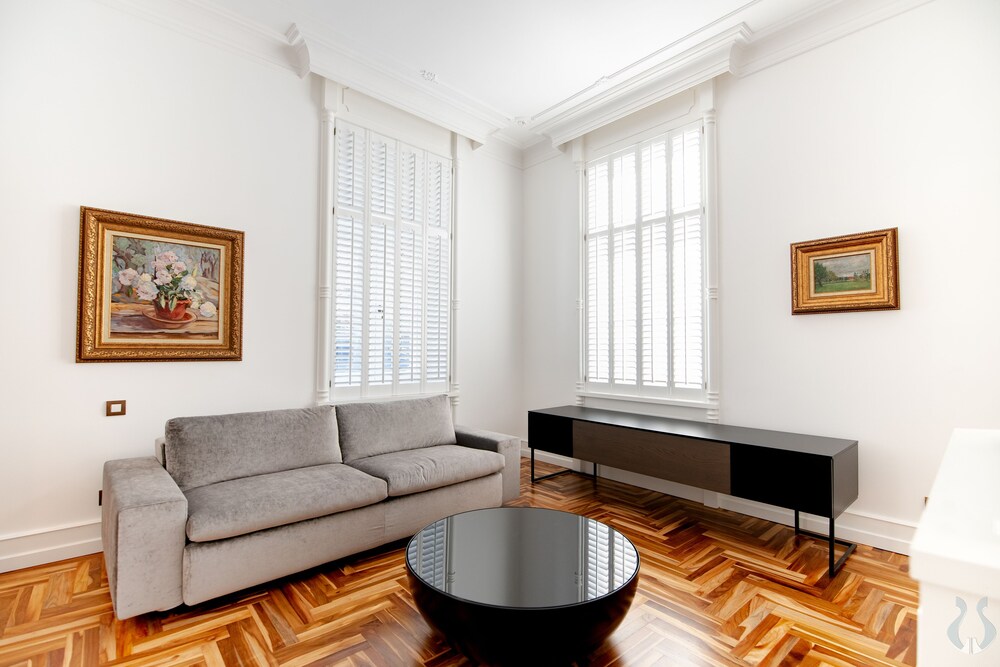 Orpheus Apartments