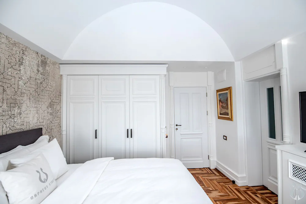 Orpheus Apartments
