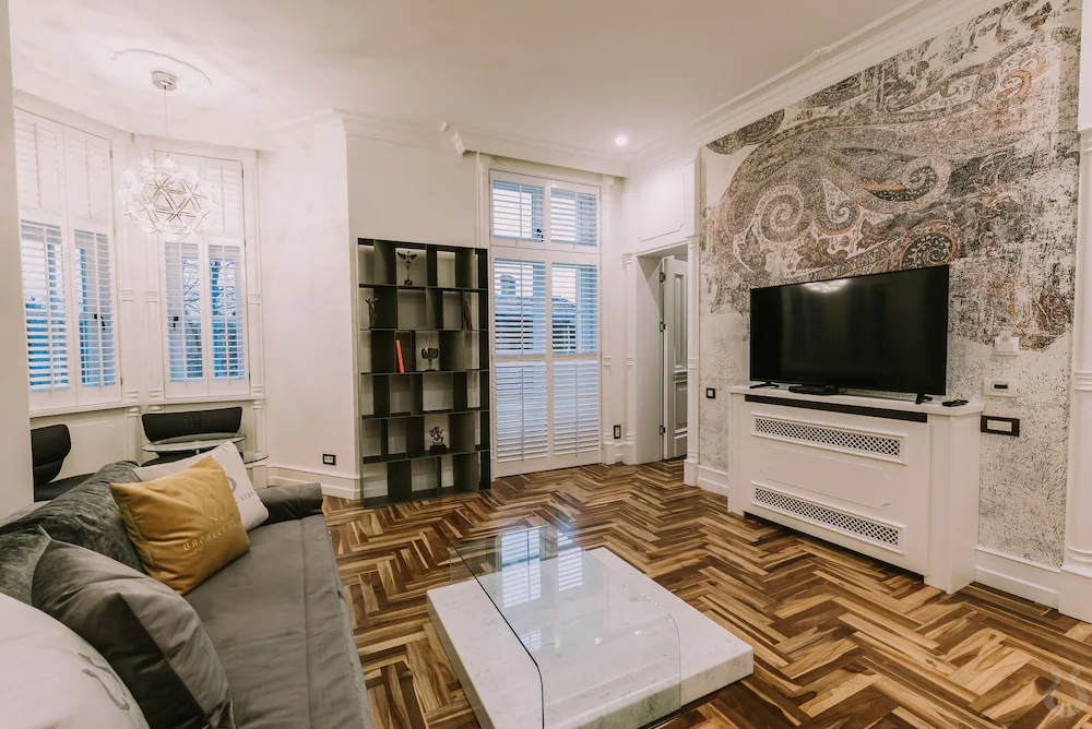 Orpheus Apartments