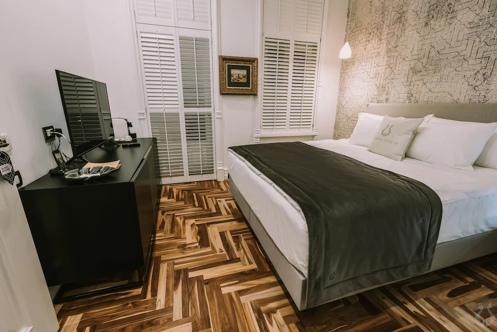 Orpheus Apartments