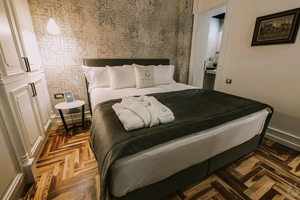 Orpheus Apartments