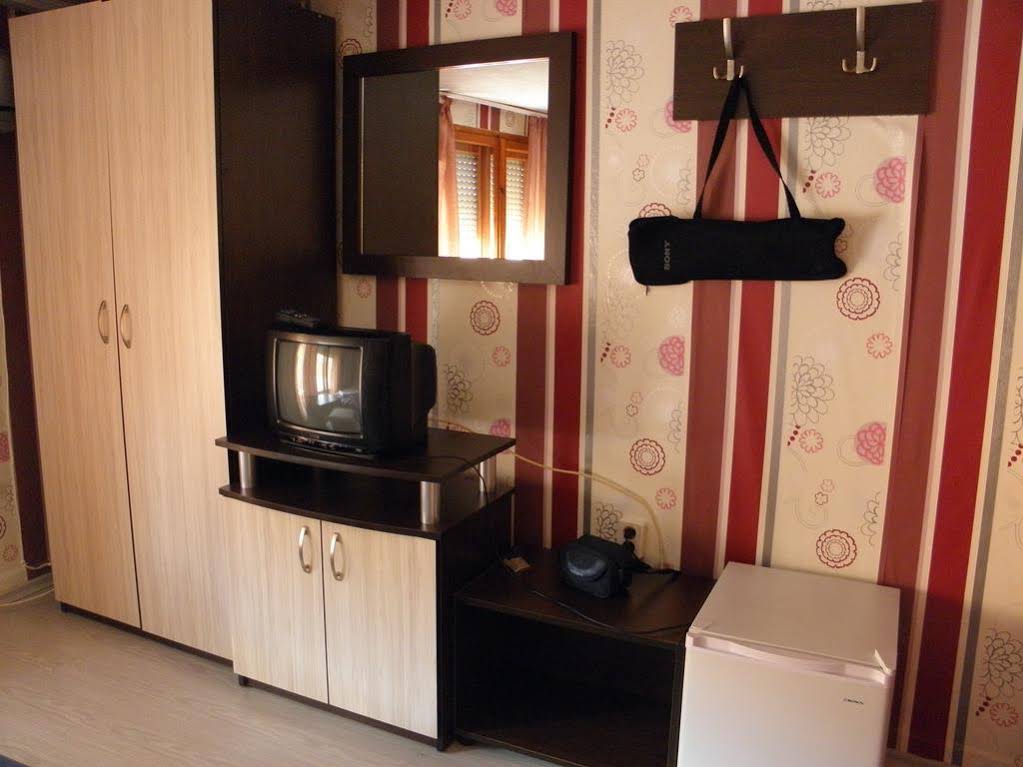 Hotel St.st. Constantine And Helena