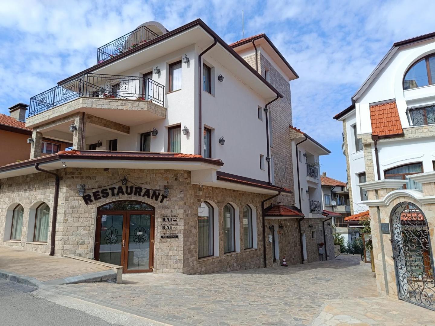Hotel Rai Shumen