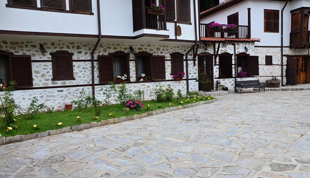 Family Hotel Dinchova Kushta