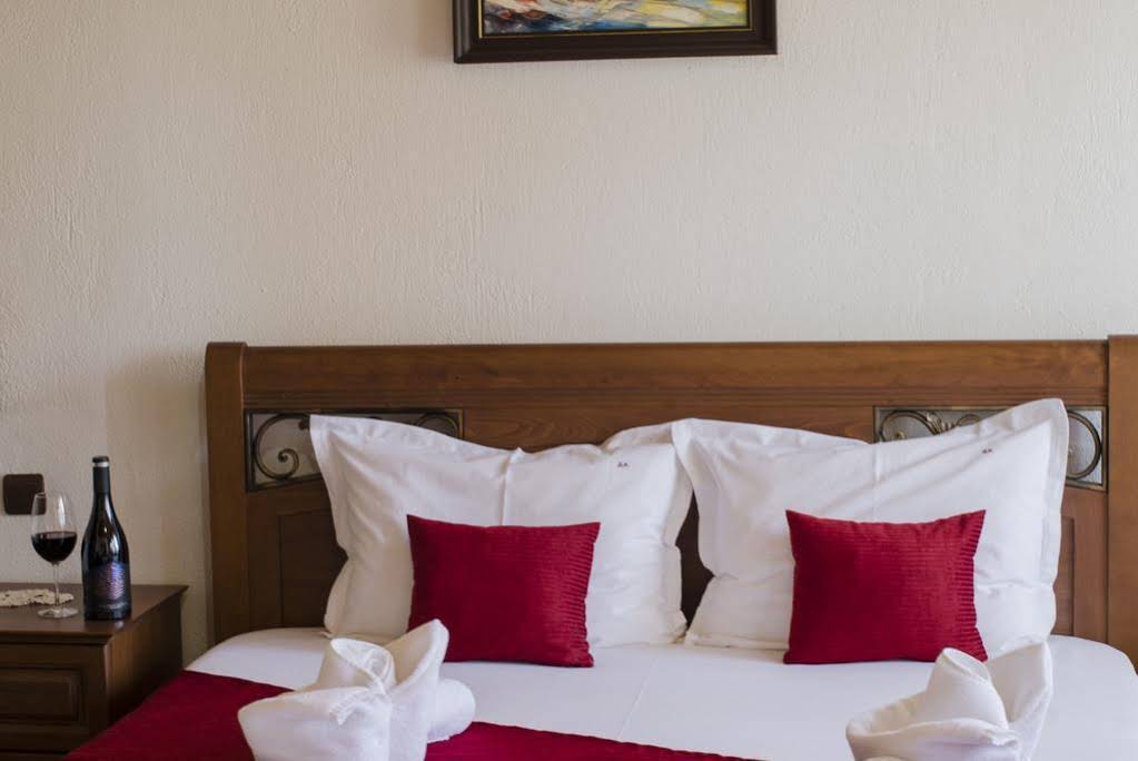 Family Hotel Dinchova Kushta
