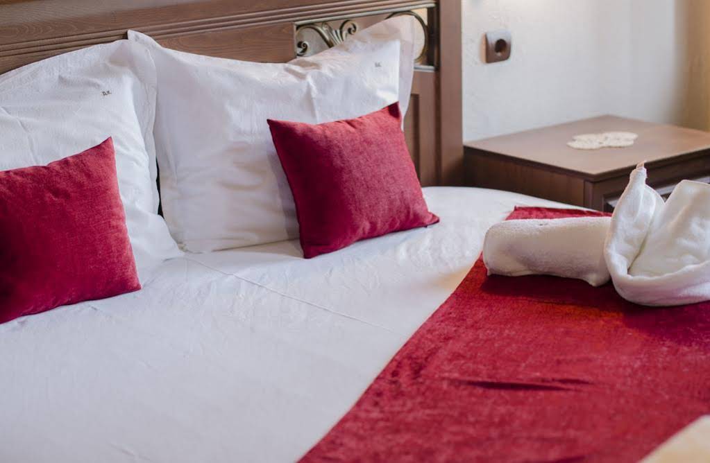 Family Hotel Dinchova Kushta