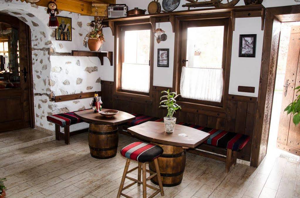 Family Hotel Dinchova Kushta