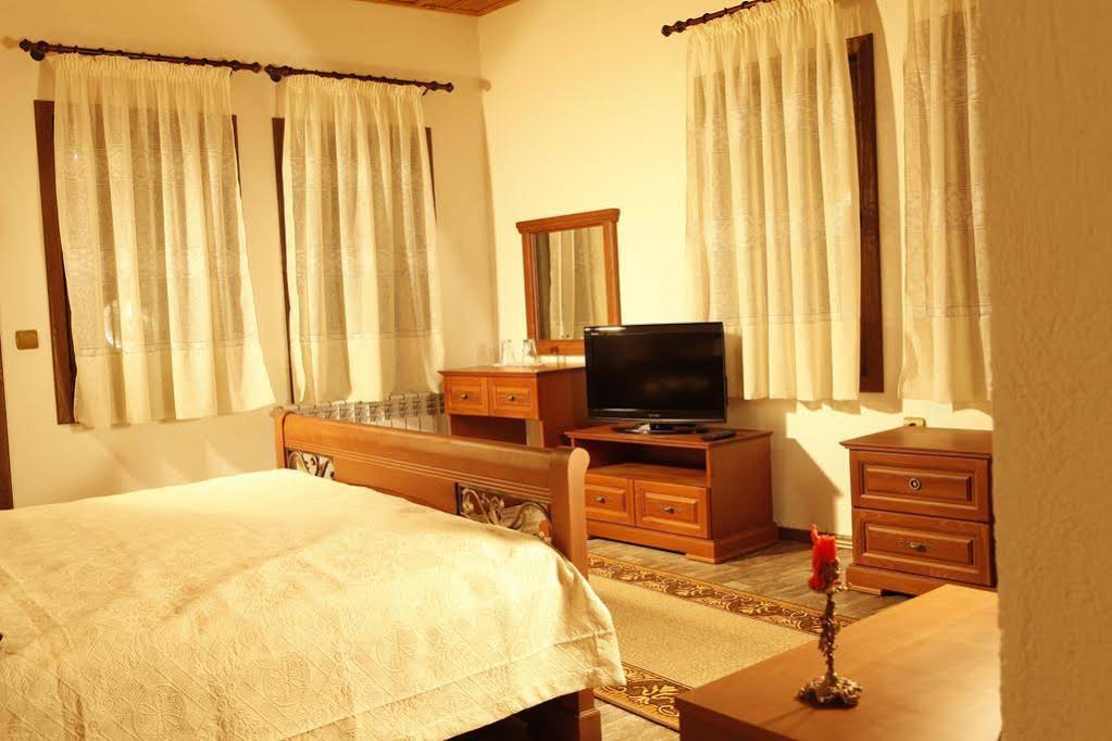 Family Hotel Dinchova Kushta