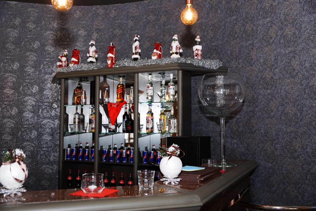 Hotel Bor
