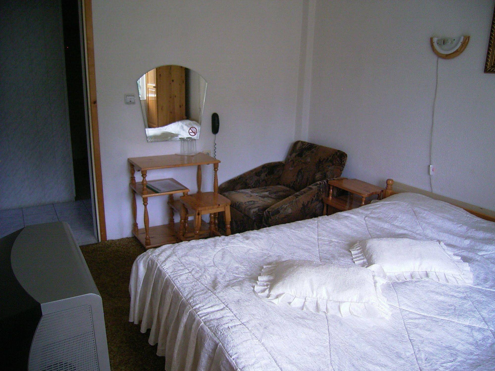 Guest House Zodiac