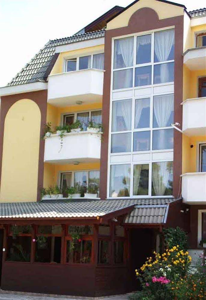 Guest House Zodiac