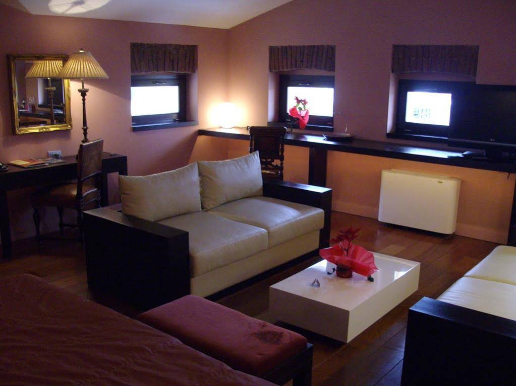Kokoshkovata Boutique House