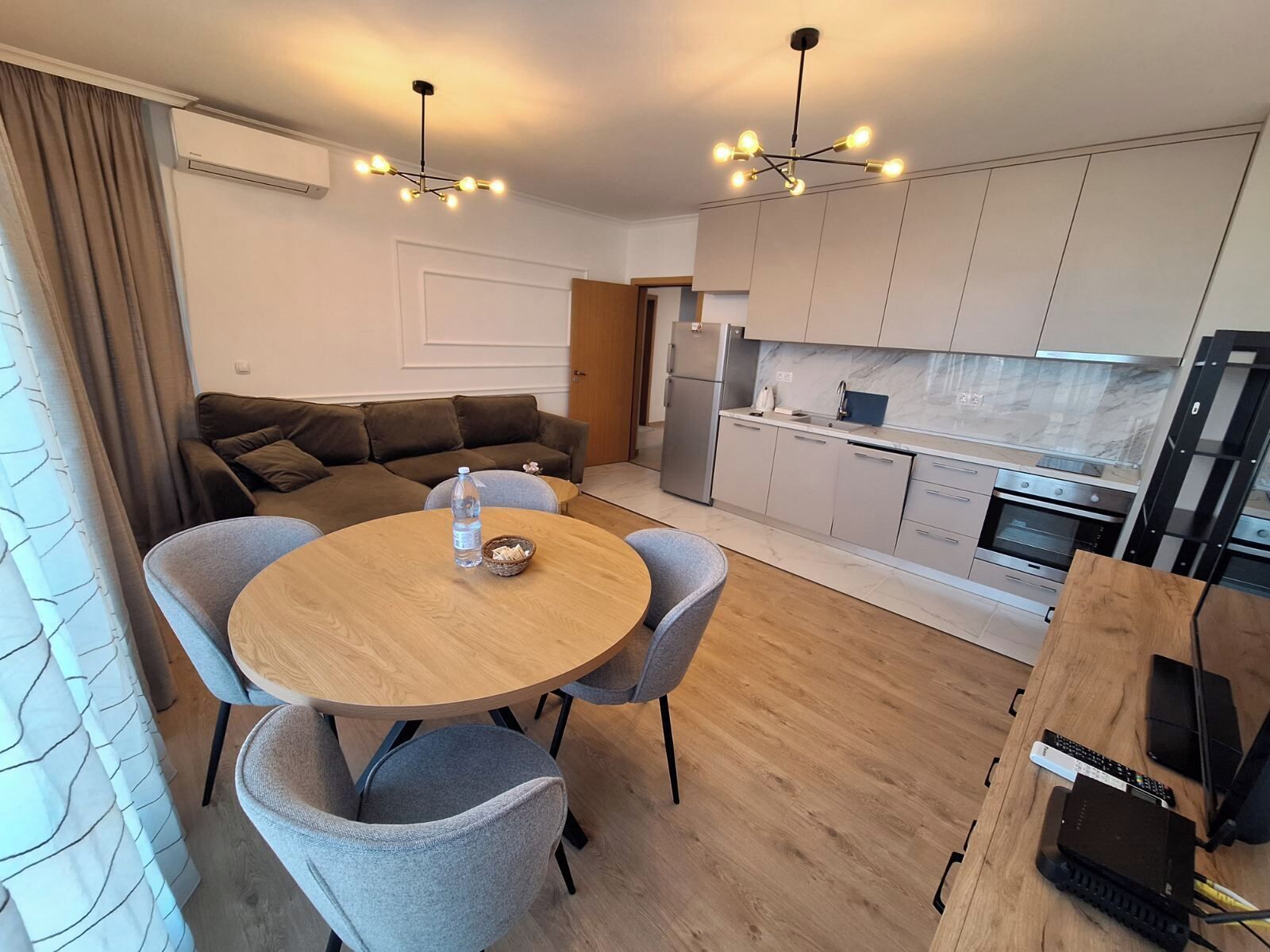 Apartments Mladost 1A