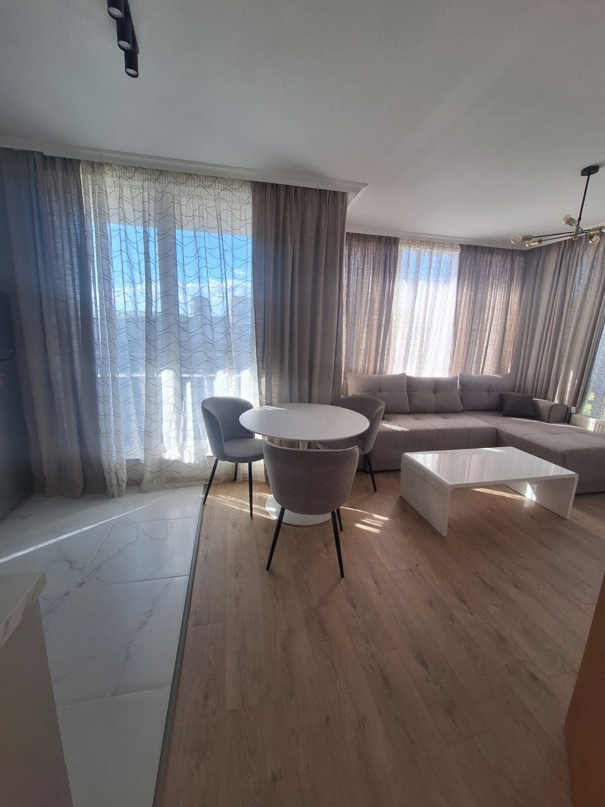 Apartments Mladost 1A