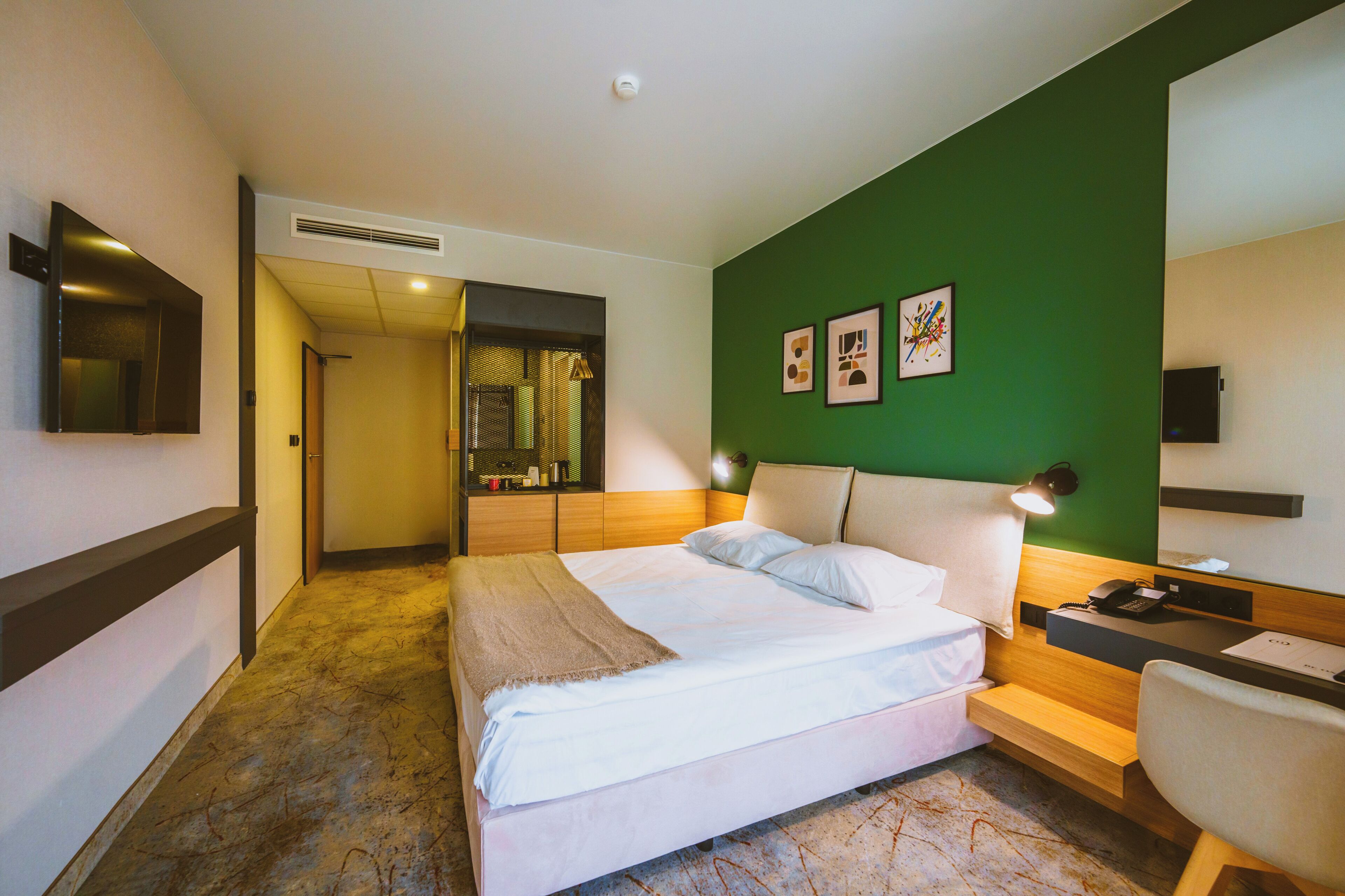 B1 Downtown Hotel