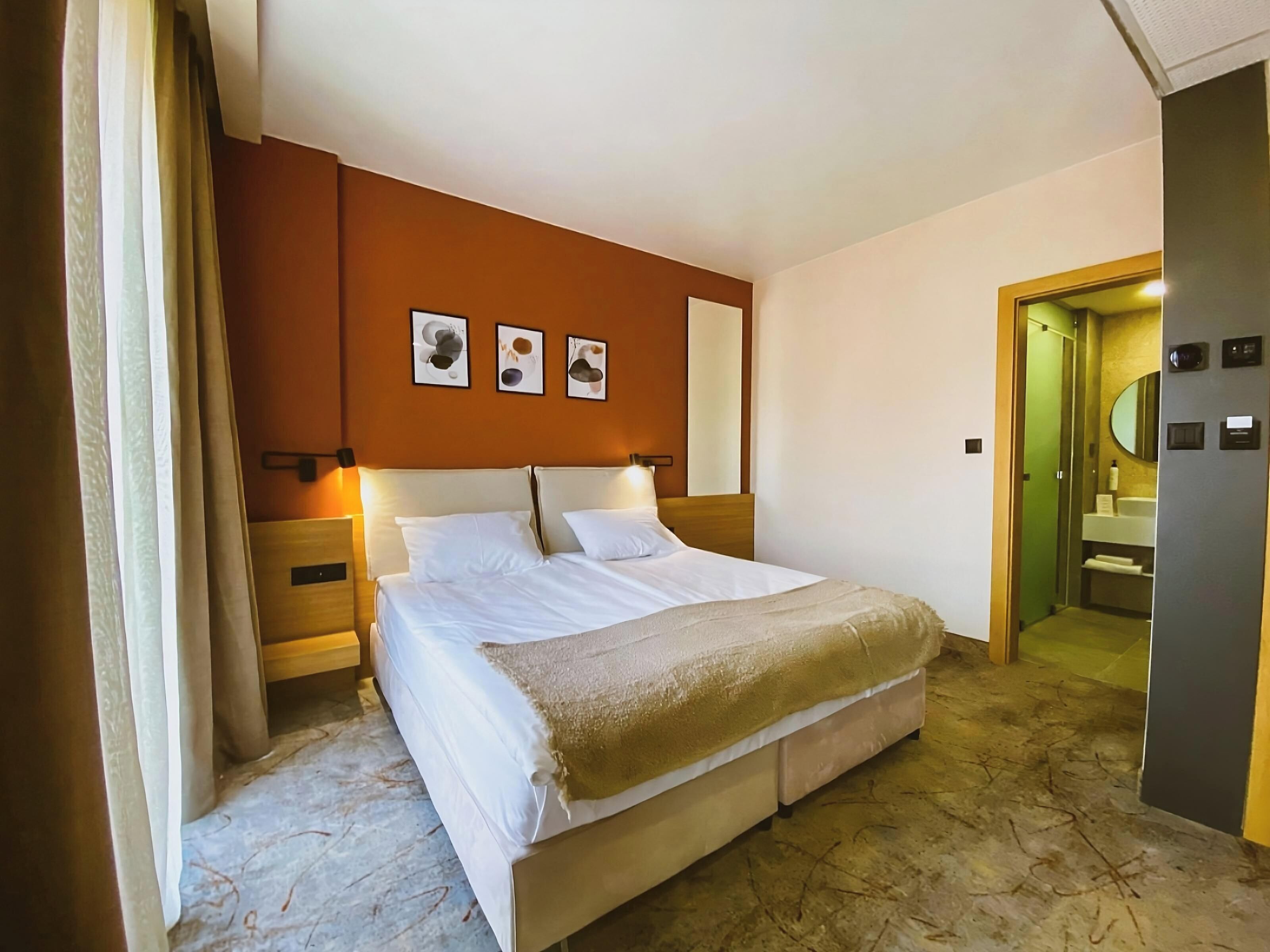 B1 Downtown Hotel