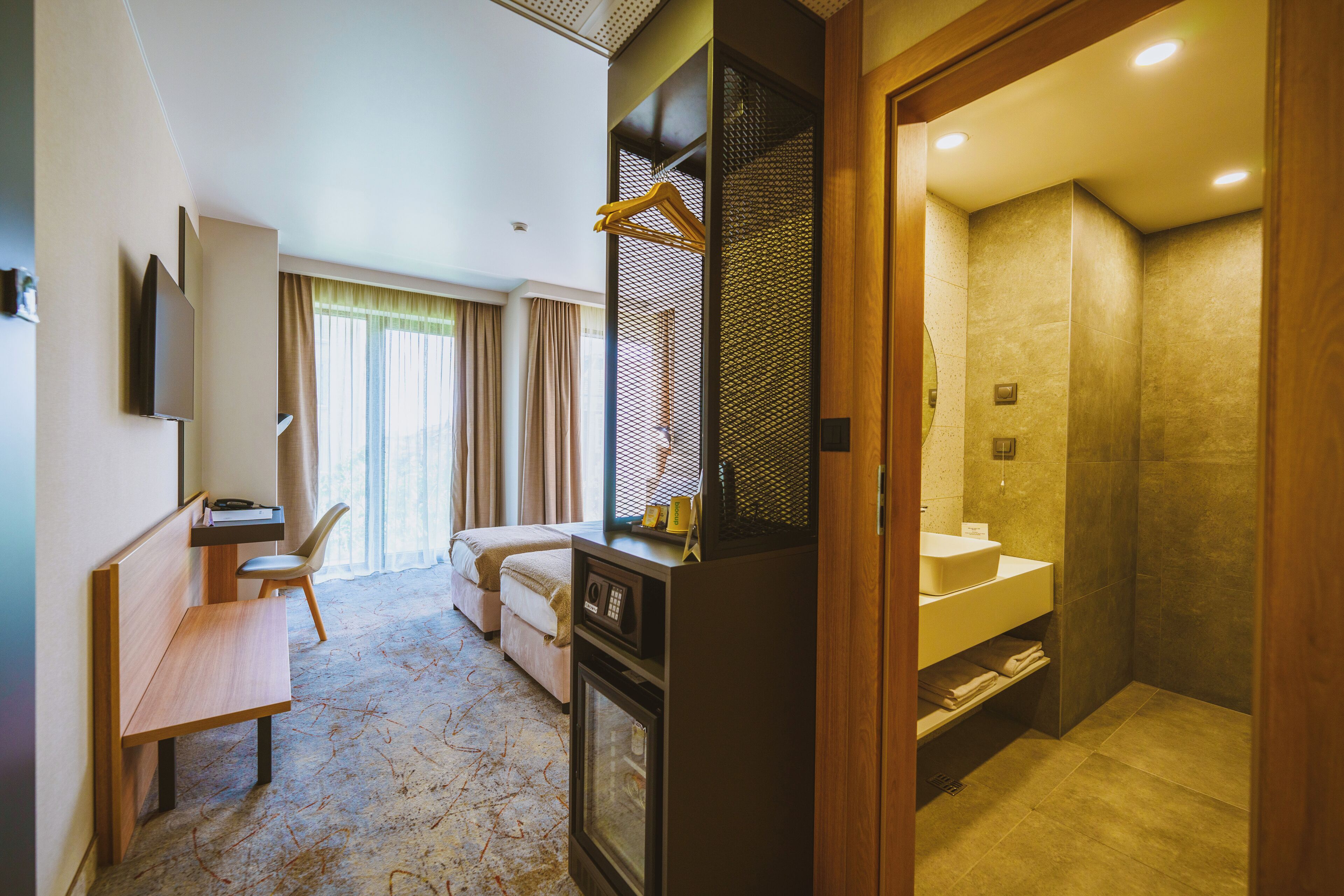 B1 Downtown Hotel