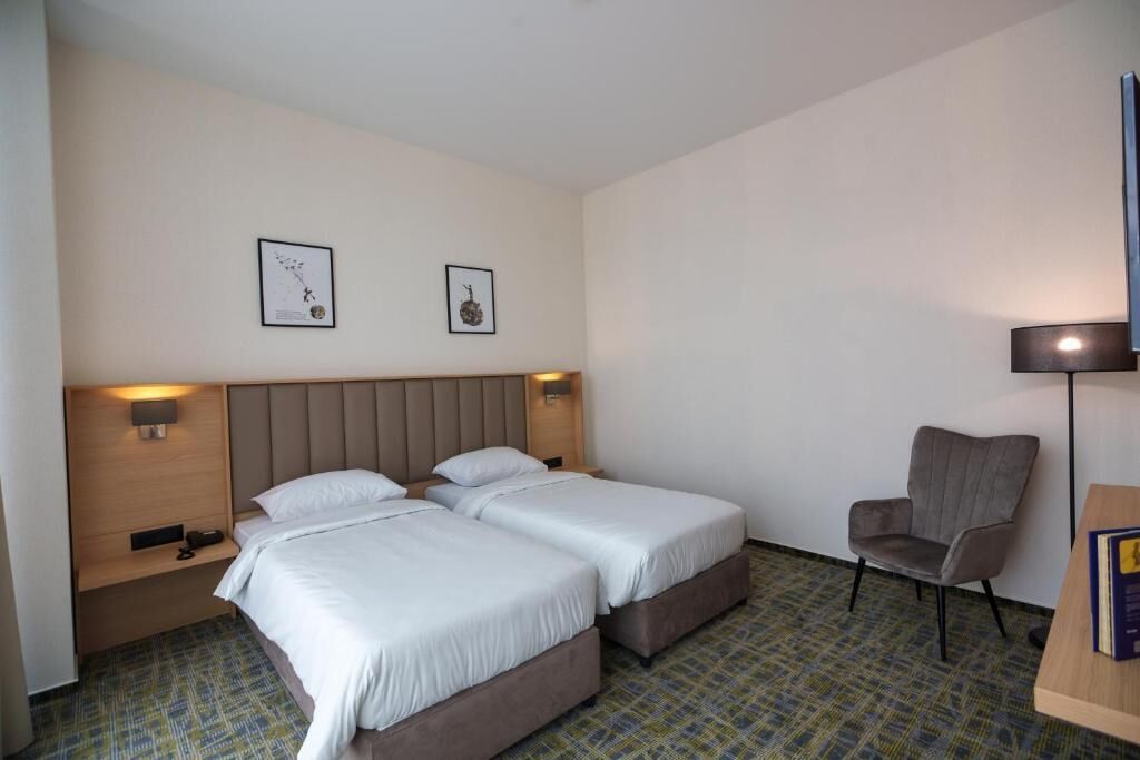 B1 City Hotel