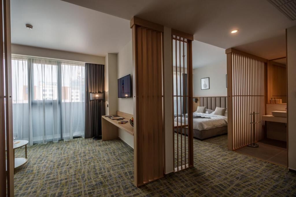 B1 City Hotel