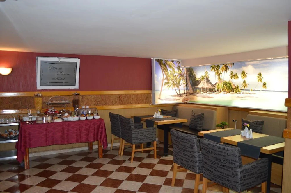 Bon Bon Hotel