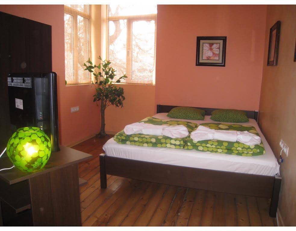 Elegance Hostel and Guesthouse