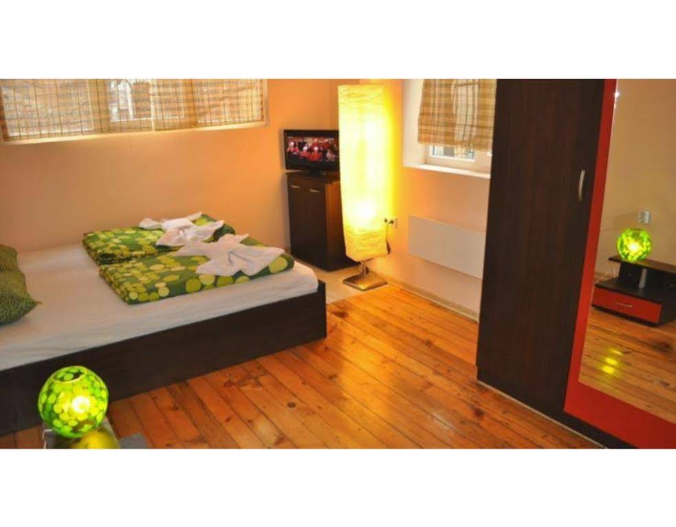 Elegance Hostel and Guesthouse