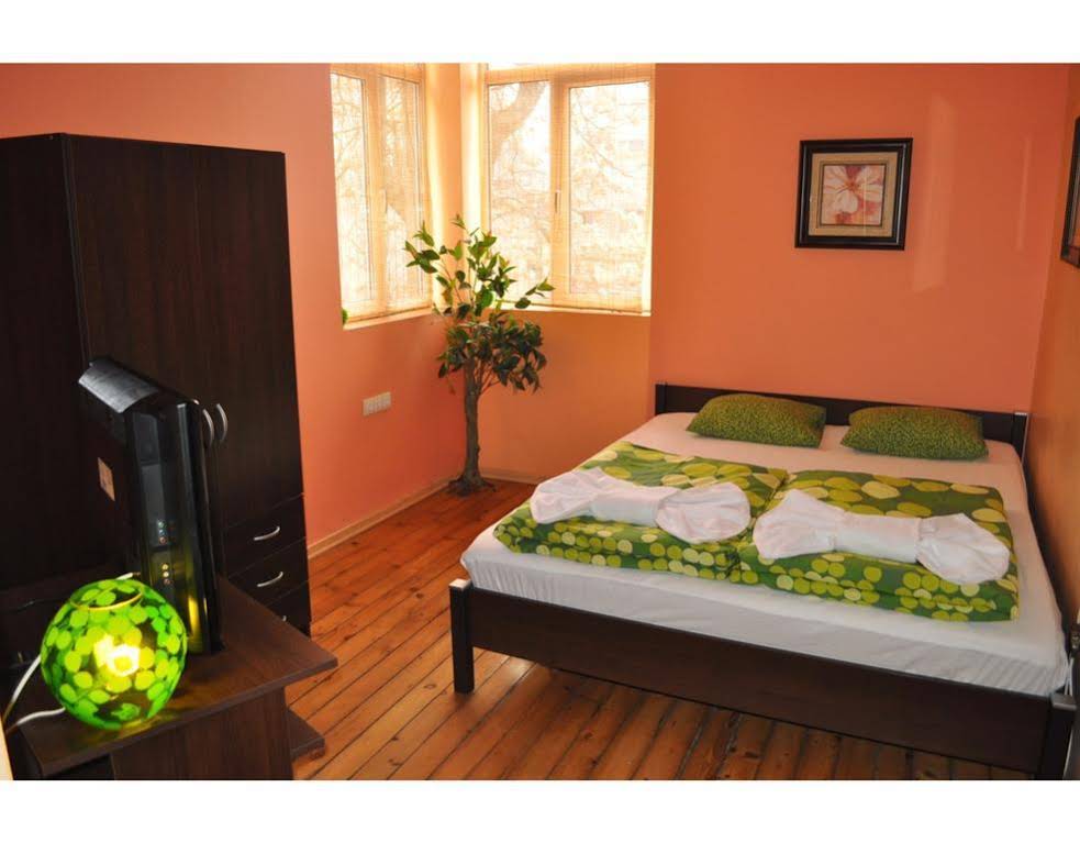 Elegance Hostel and Guesthouse
