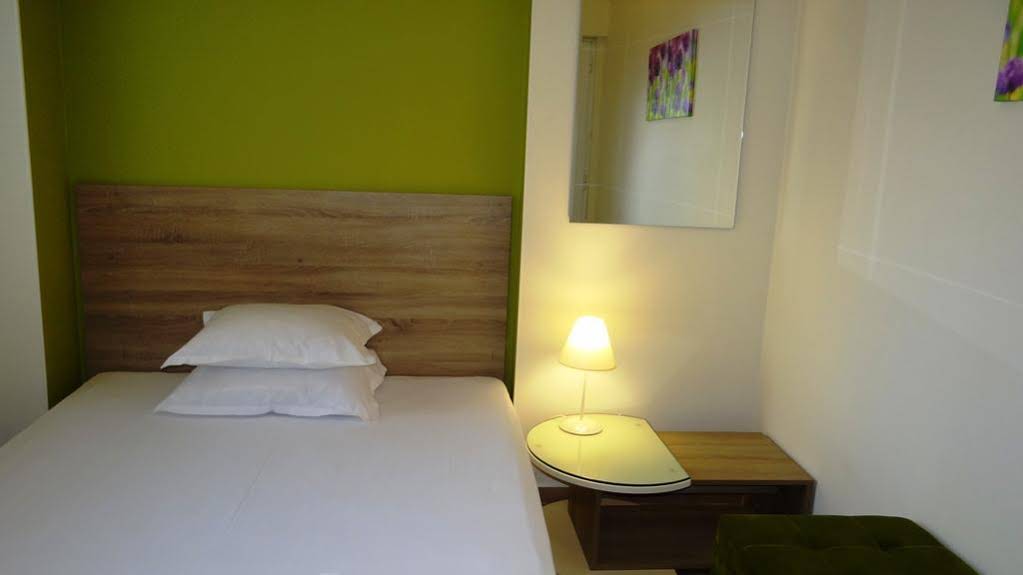 Guest Rooms Kom
