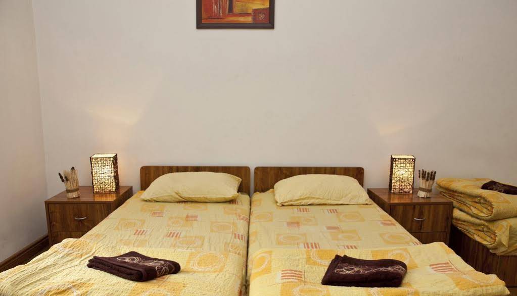Hostel Mostel