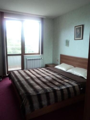 Hotel 007