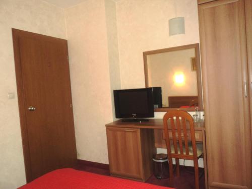 Hotel 007
