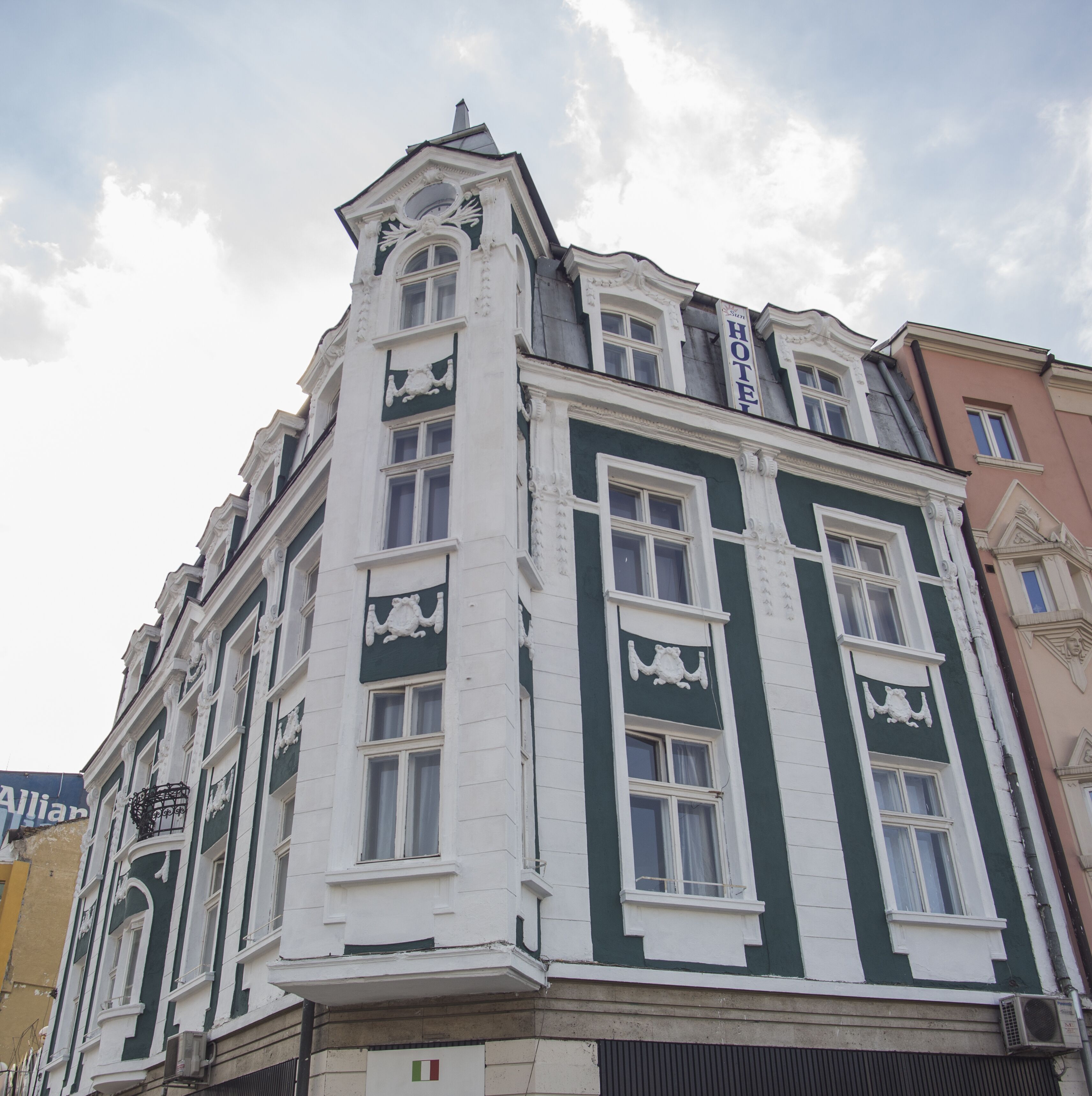 Ring Hotel