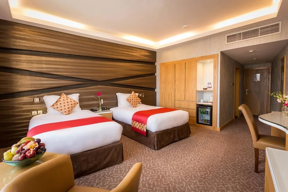 Al Safir Hotel