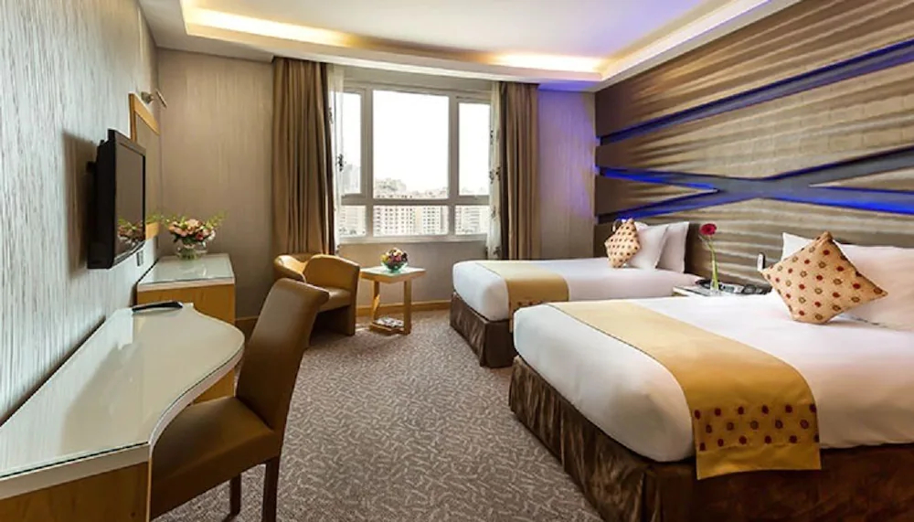 Al Safir Hotel